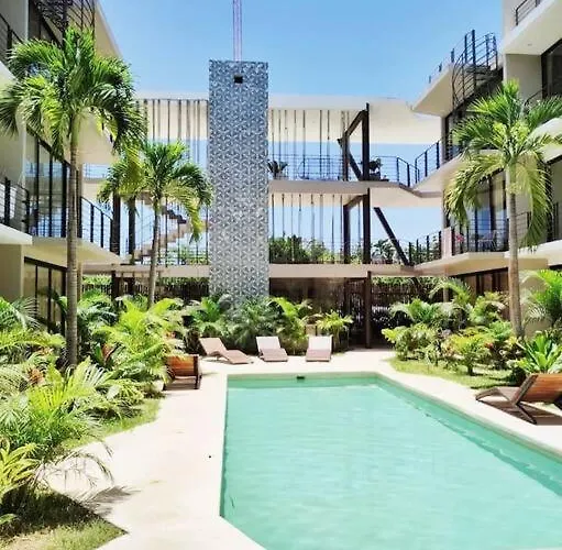 306 Amena 1br Penthouse W/ Gym & Private Pool/rooftop Apartment